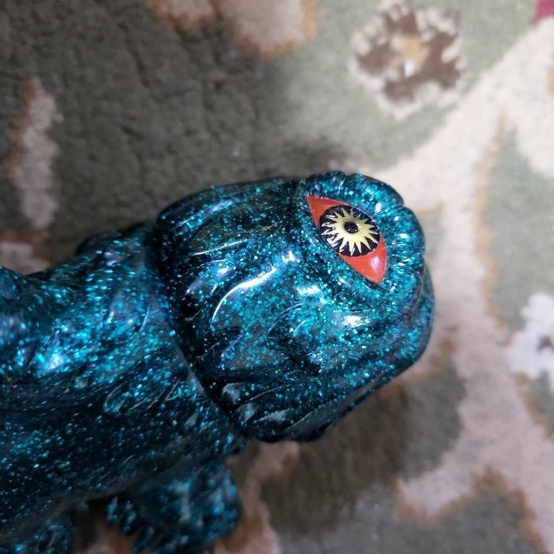 Amazon.co.jp: ヘドラ 幼体 水中期 水中生息期 グリーンラメ ギガラメ